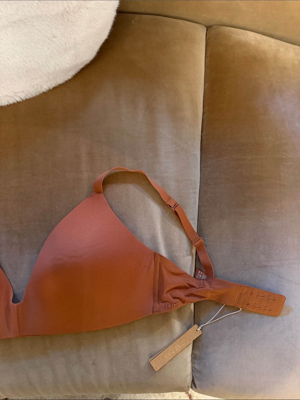 SKIMS Stretch Wireless Bra in Rust
